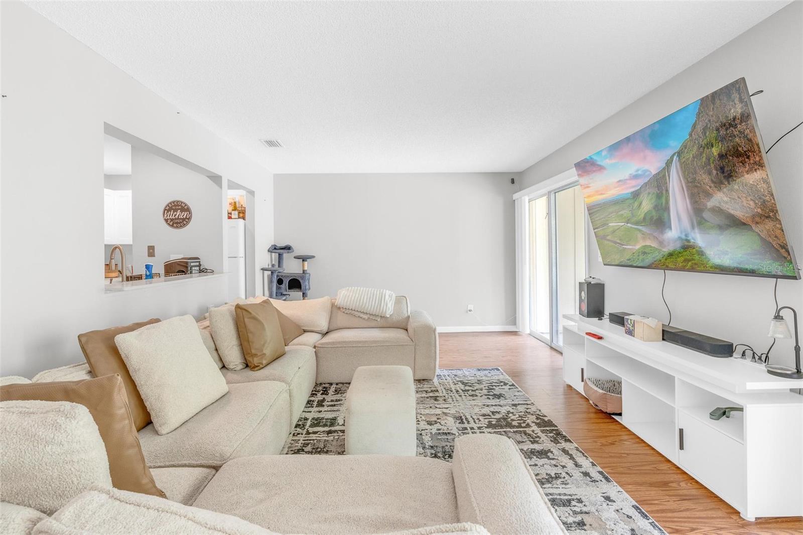 LAKESIDE CONDO APTS - Residential