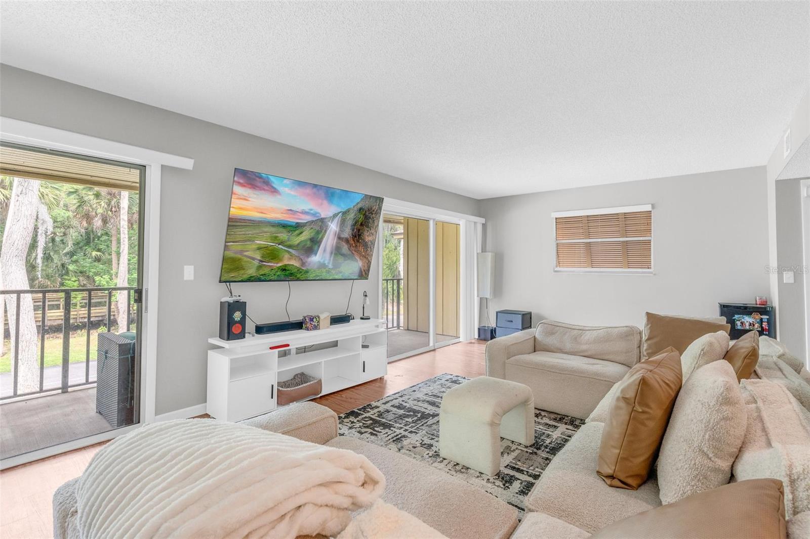 LAKESIDE CONDO APTS - Residential