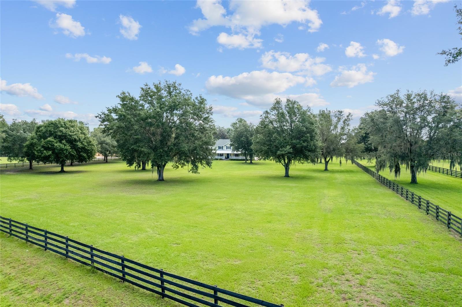 BRIDLE RUN - Residential