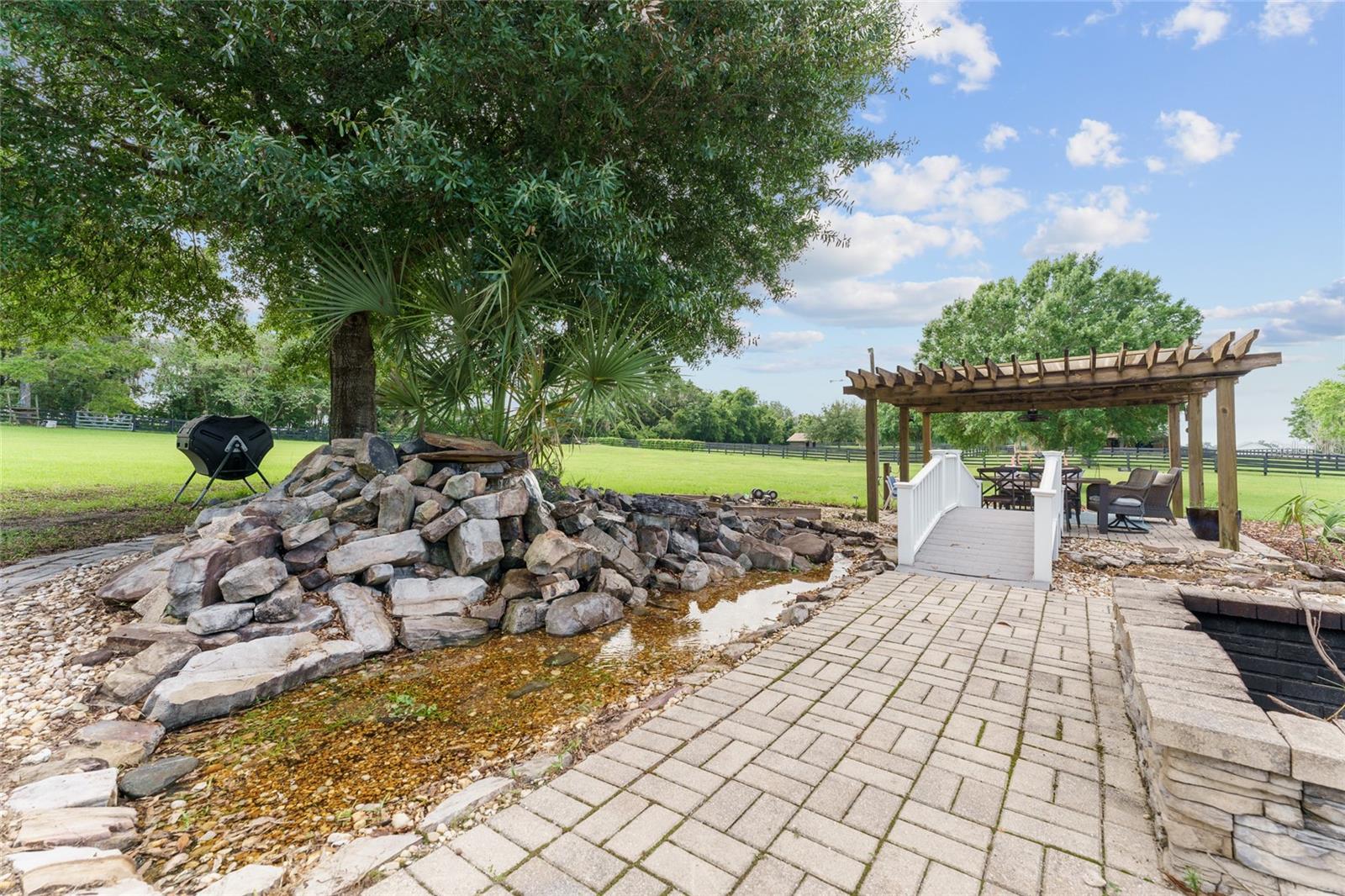 BRIDLE RUN - Residential