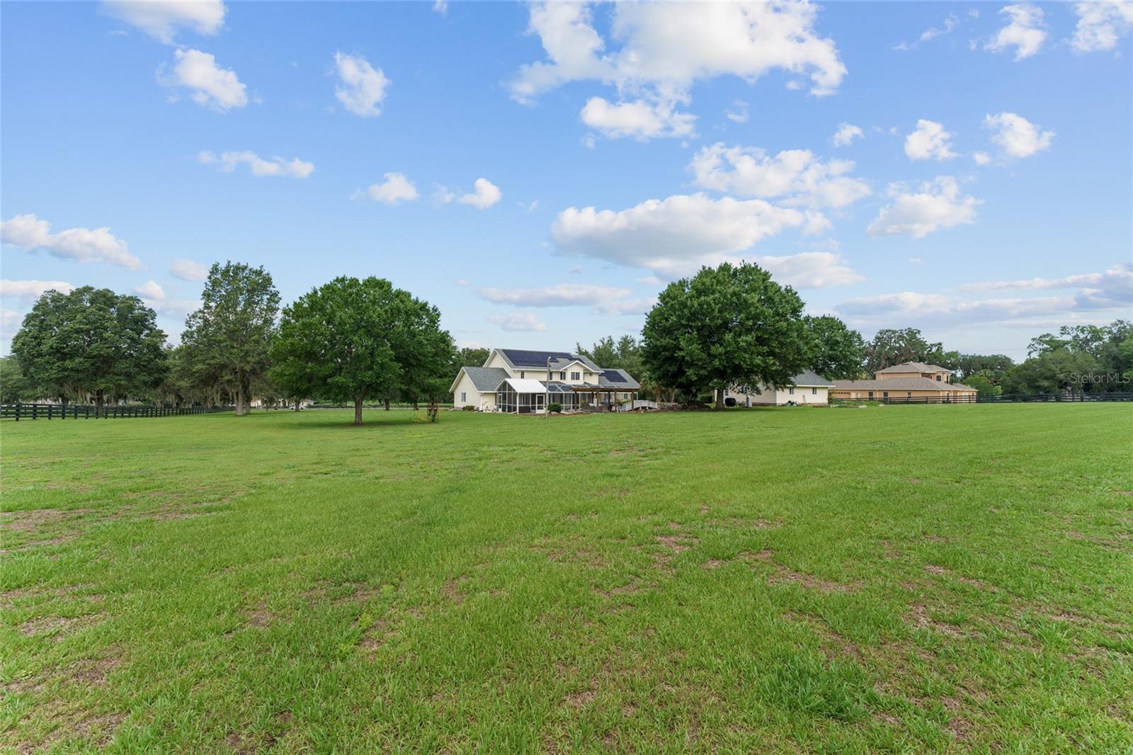 BRIDLE RUN - Residential