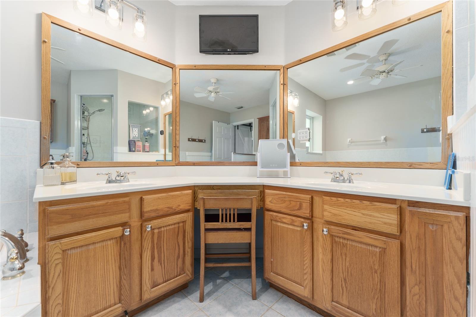 BRIDLE RUN - Residential