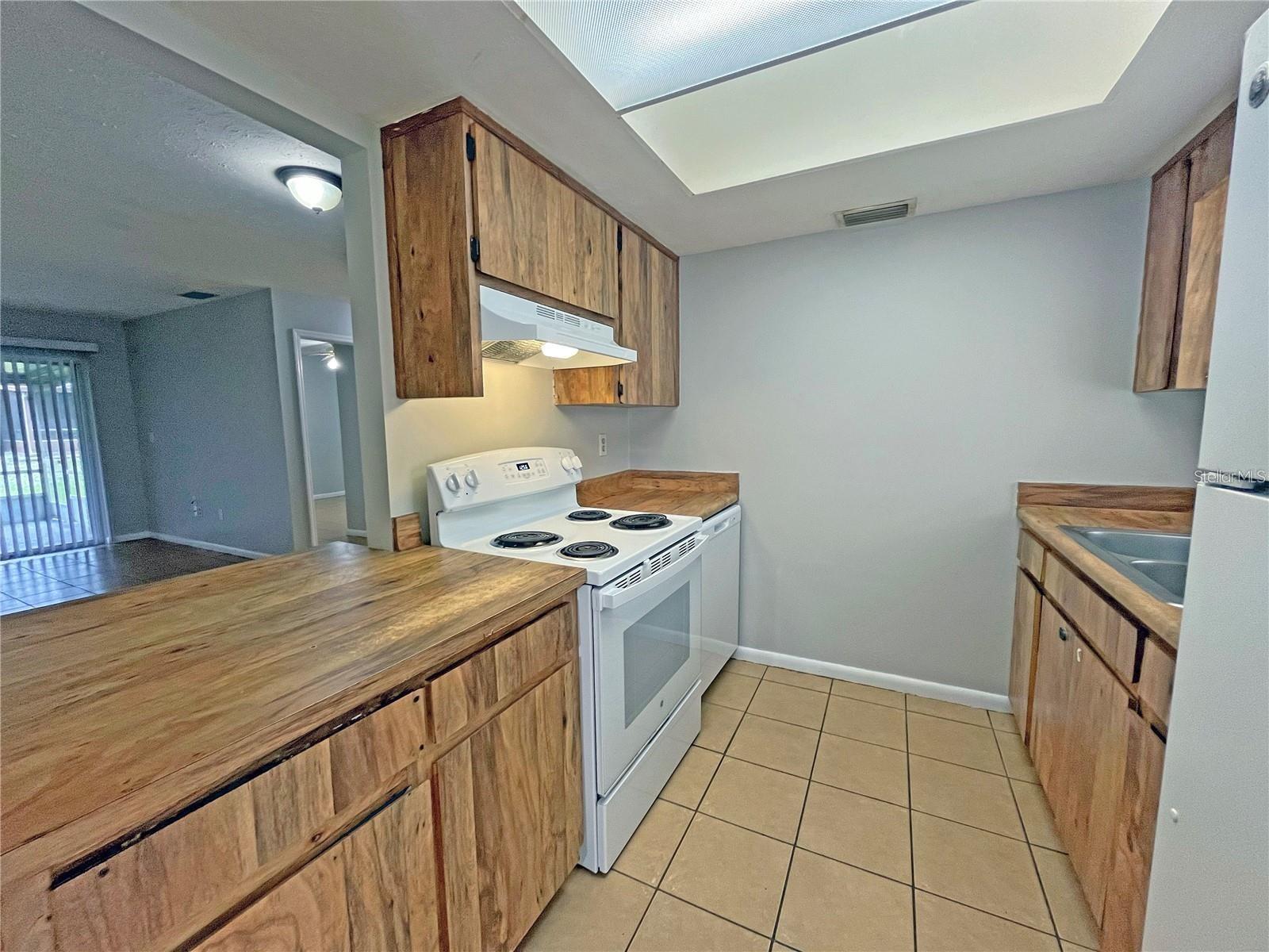 EASTFIELD SLOPES A CONDO - Residential Lease