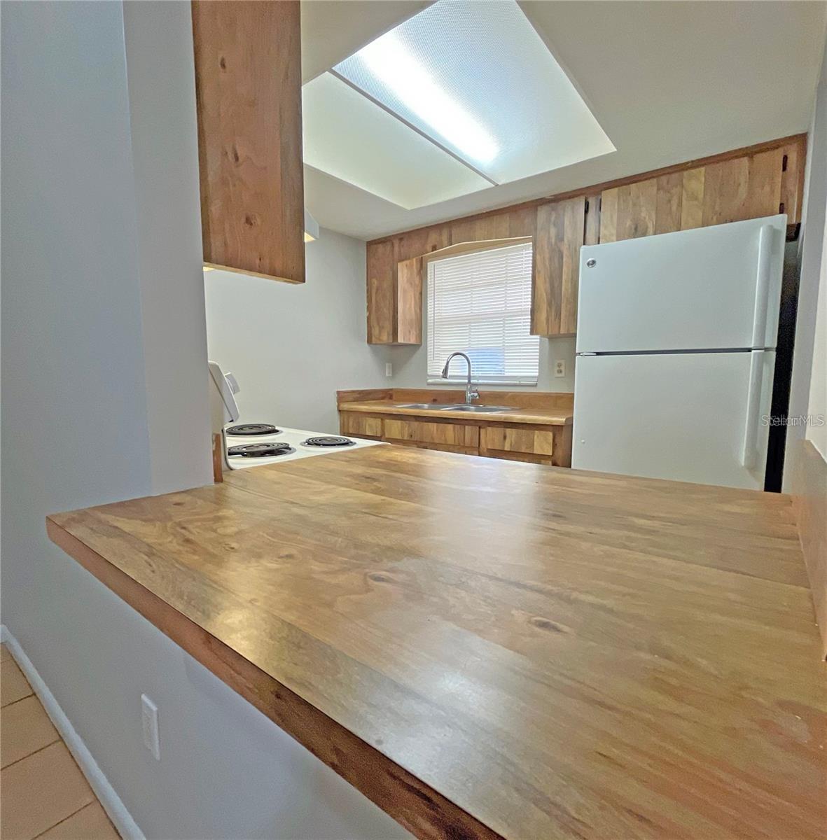 EASTFIELD SLOPES A CONDO - Residential Lease