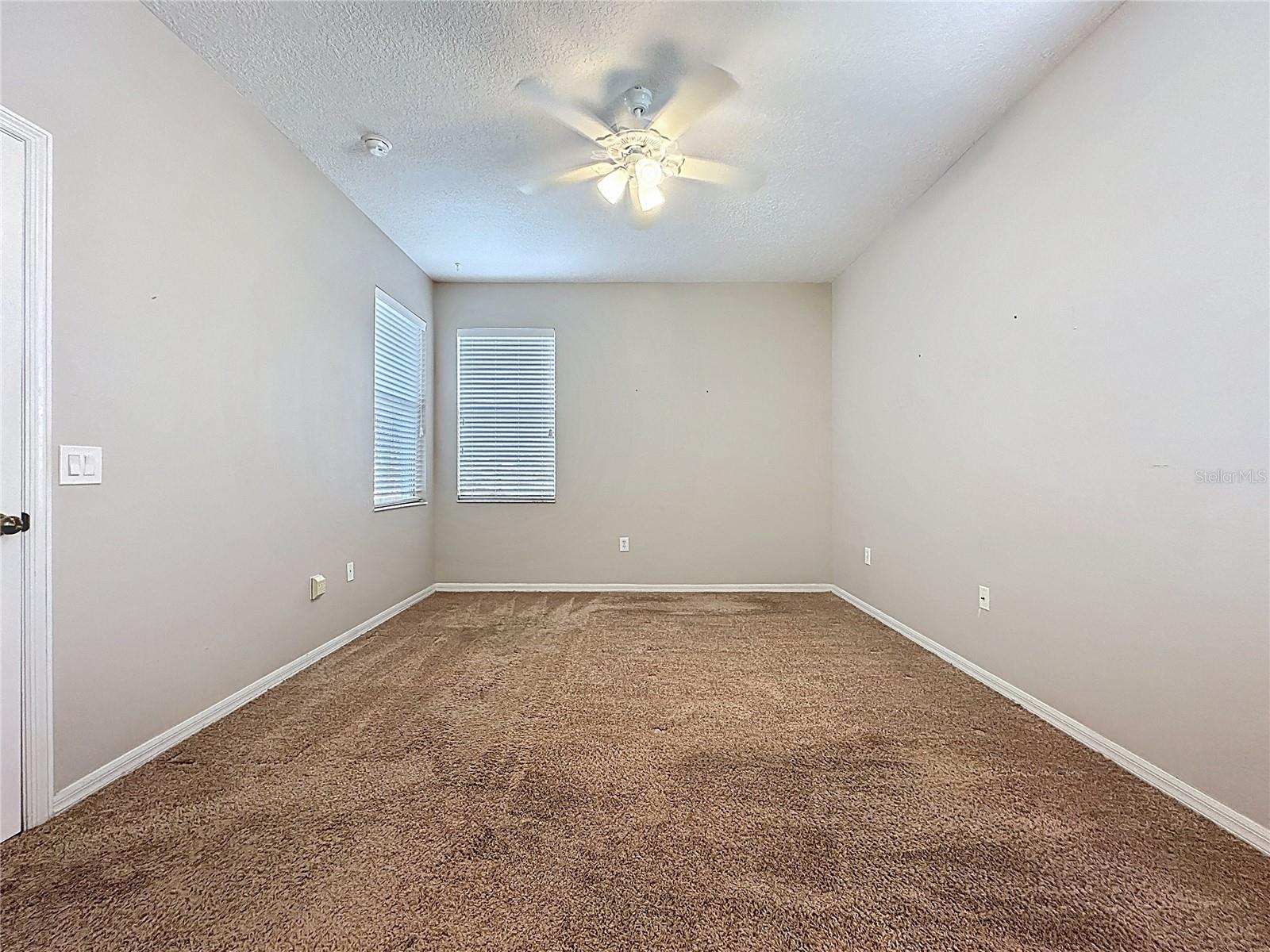 CALABAY PARC AT TOWER LAKE - Residential