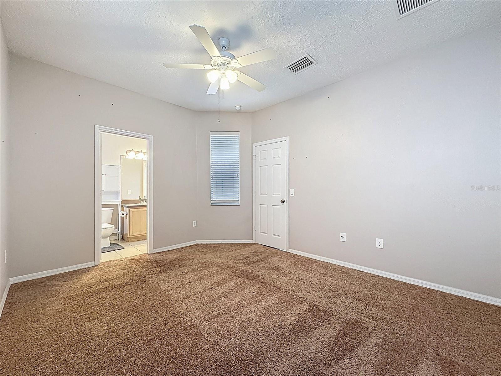 CALABAY PARC AT TOWER LAKE - Residential