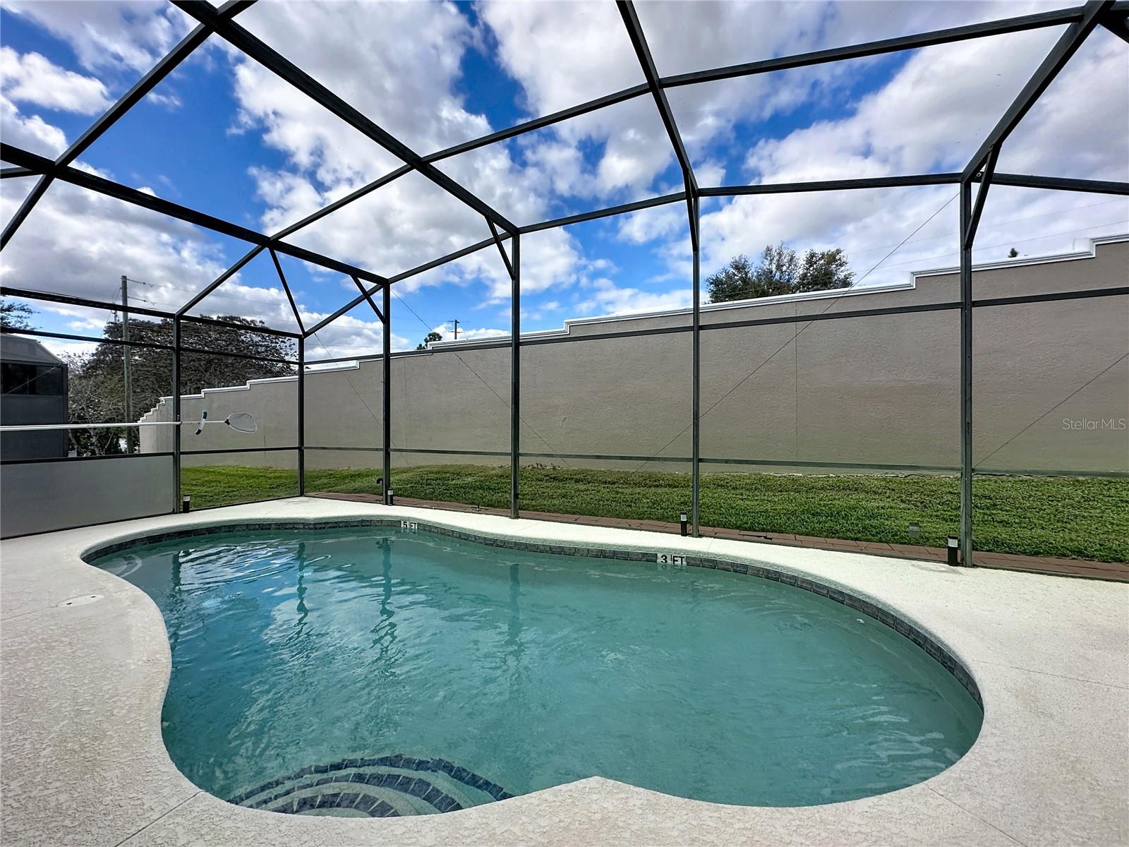 CALABAY PARC AT TOWER LAKE - Residential