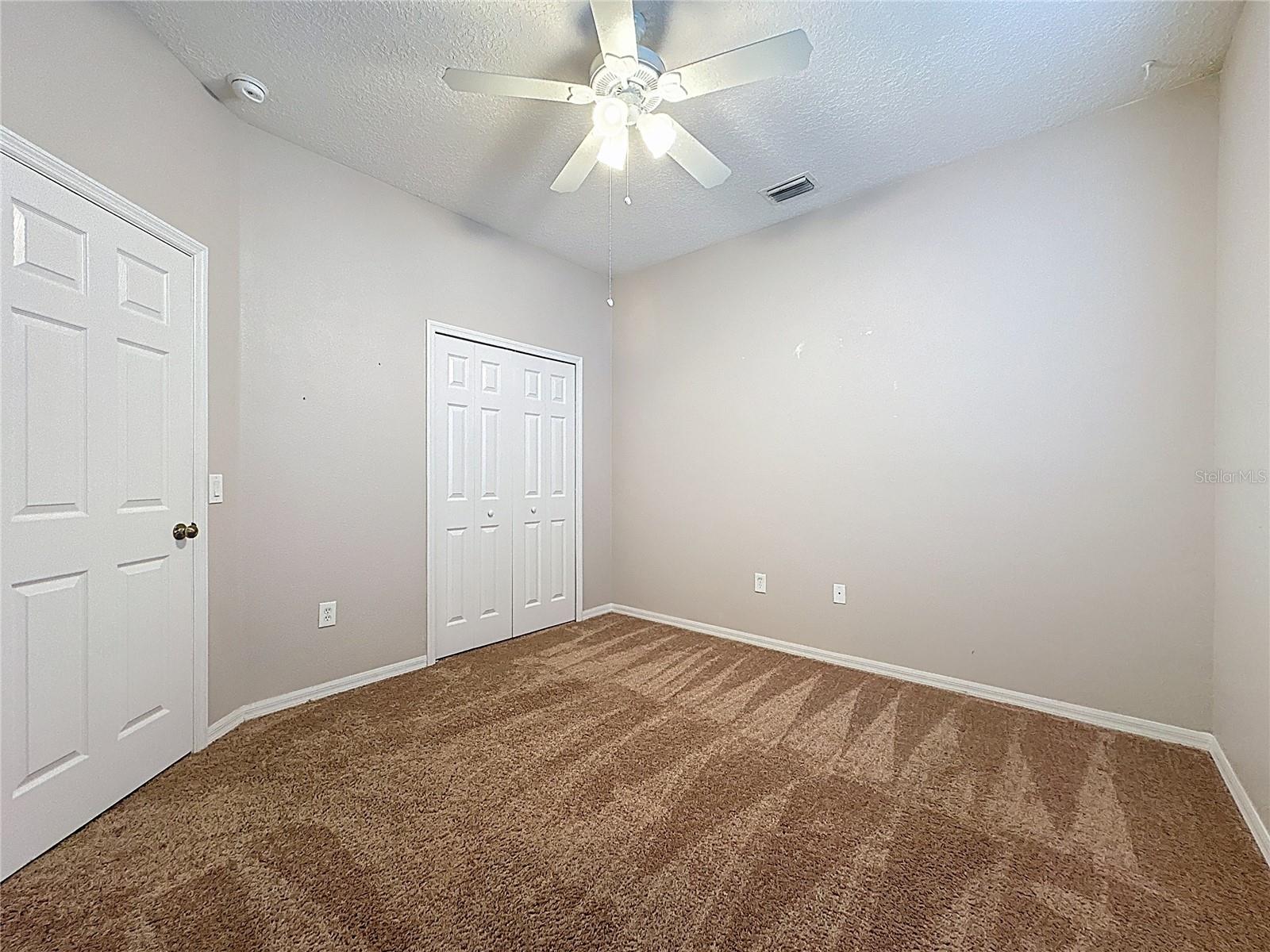 CALABAY PARC AT TOWER LAKE - Residential