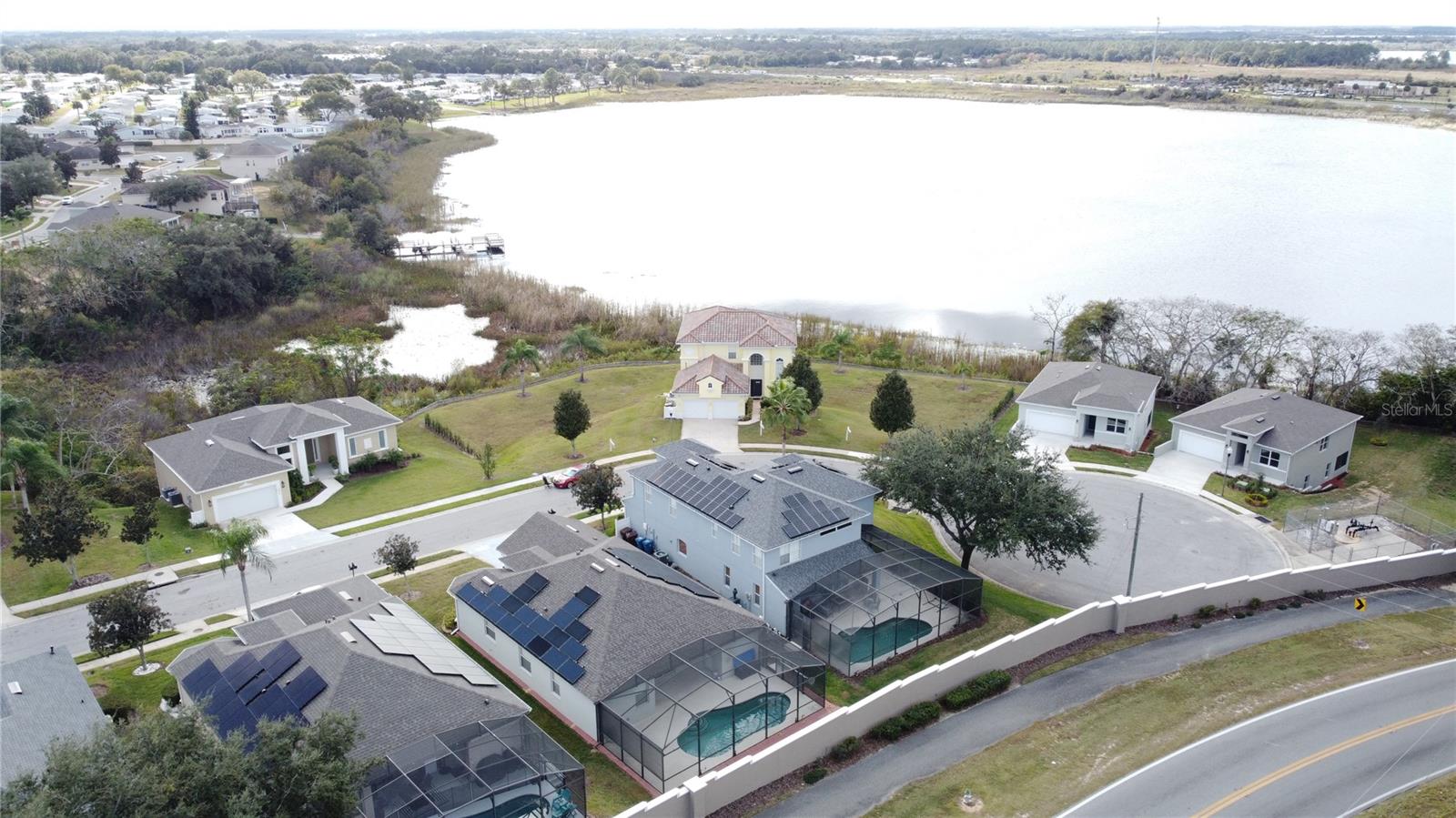 CALABAY PARC AT TOWER LAKE - Residential