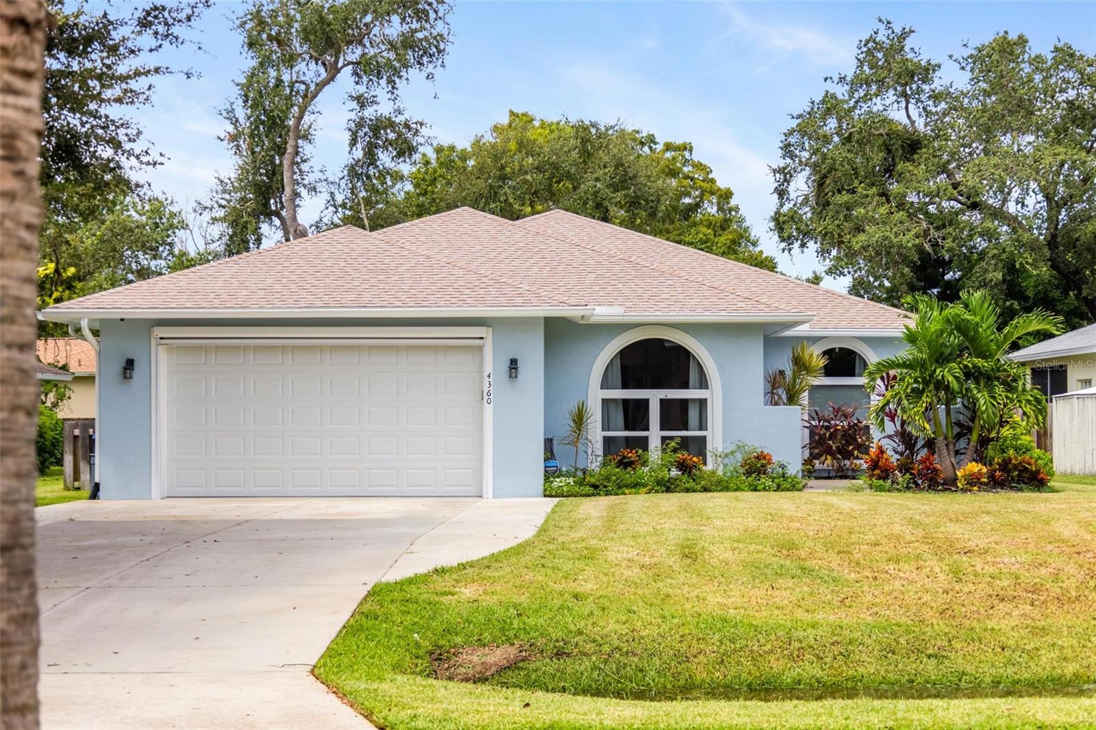 GOLF ESTATES - Residential Lease