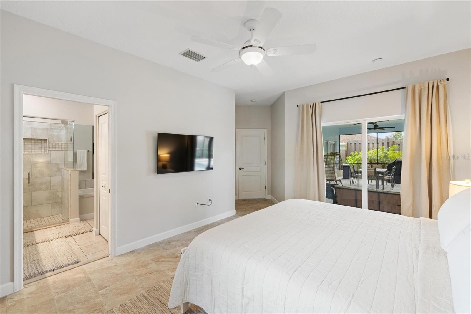 GOLF ESTATES - Residential Lease