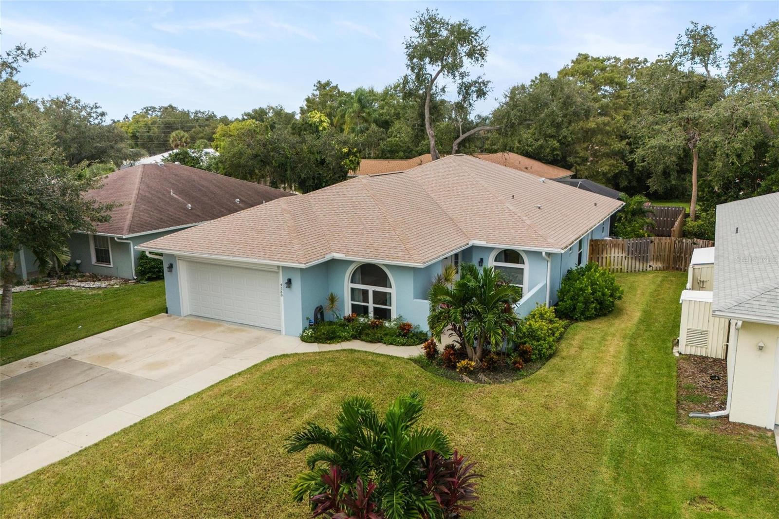 Relaxed 4BR Sarasota Pool Home – Fully Furnished – 30-Day Min
Available Furnished | 4BR / 2BA | 1,975 Sq Ft | $4,500–$7,500/mo plus taxes and fees | 30-Day Minimum
Fully furnished and updated 4BR/2BA home with saltwater heated pool and spa. Offered as a monthly rental with a 30-day minimum. Seasonal and off-season rates apply. Ideal central Sarasota location near beaches, golf, and downtown.
Property Features:
Saltwater heated pool and spa under screened lanai
4 bedrooms: King in primary, 2 queens, and 1 bunk/trundle room
2 full bathrooms
Renovated kitchen with stainless steel appliances and granite counters
Indoor laundry room with washer/dryer
Garage and driveway parking
Keyless entry
Rental Terms:
$7,500/month Jan–Apr (in season); $4,500/month May–Dec (off season)
30-day minimum stay
Includes WiFi, lawn care, and utilities (cap may apply)
Pool heat available for additional fee
No smoking
Pets considered with approval
Location:
Minutes to Siesta Key, Lido Beach, and Downtown Sarasota
Convenient to shopping, dining, and medical facilities
Available now. Please call for availability and exact pricing by month.