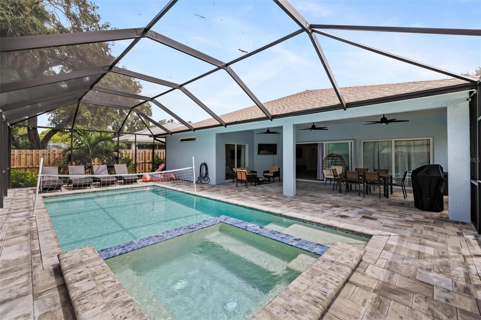 GOLF ESTATES - Residential Lease