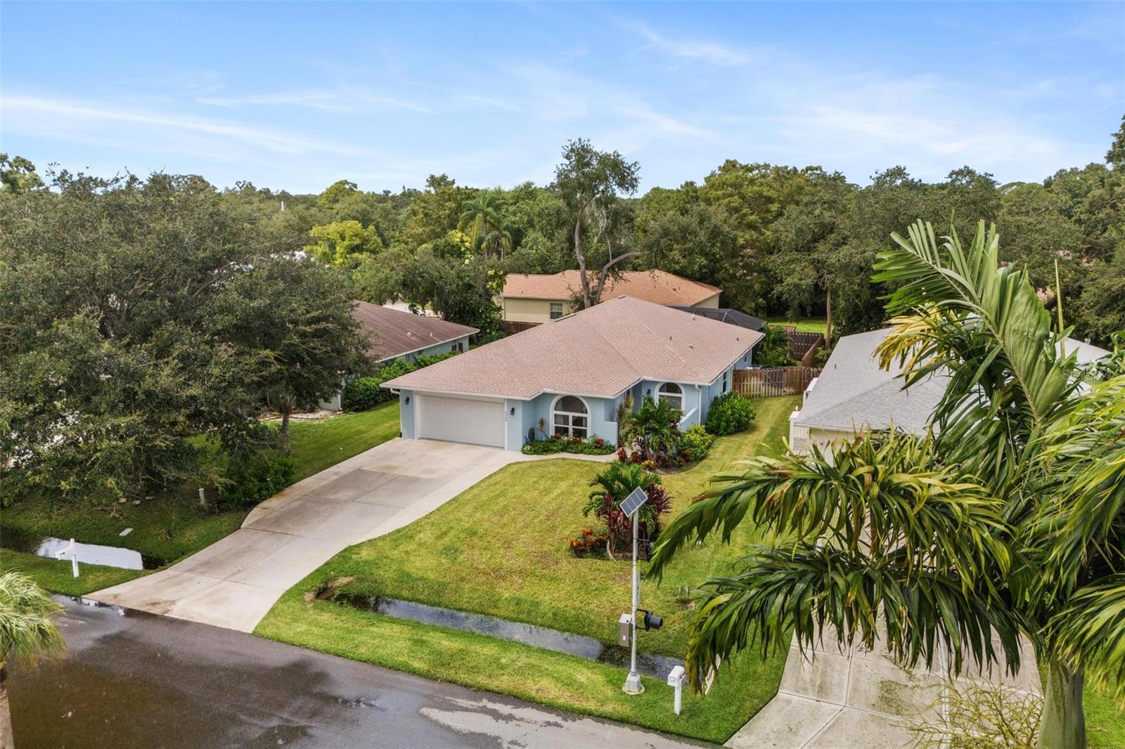 GOLF ESTATES - Residential Lease