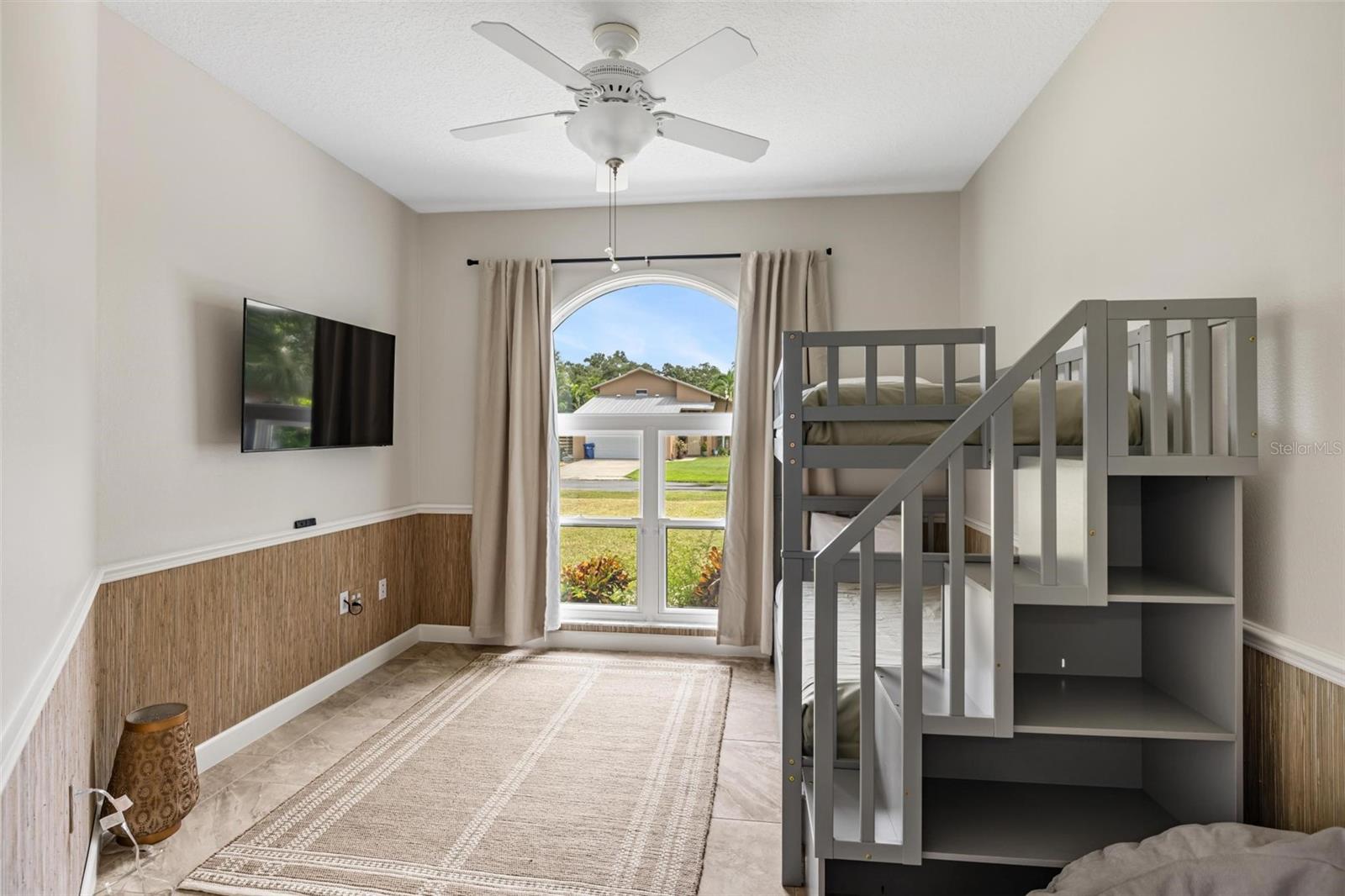 GOLF ESTATES - Residential Lease