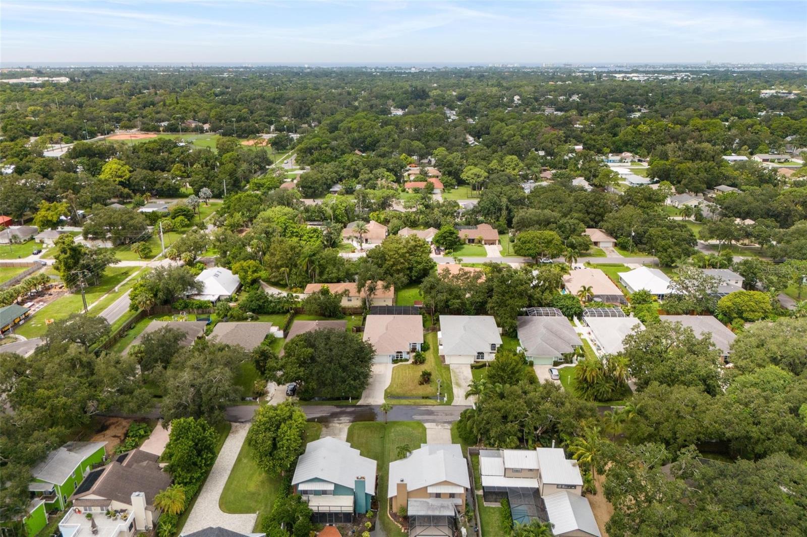 GOLF ESTATES - Residential Lease