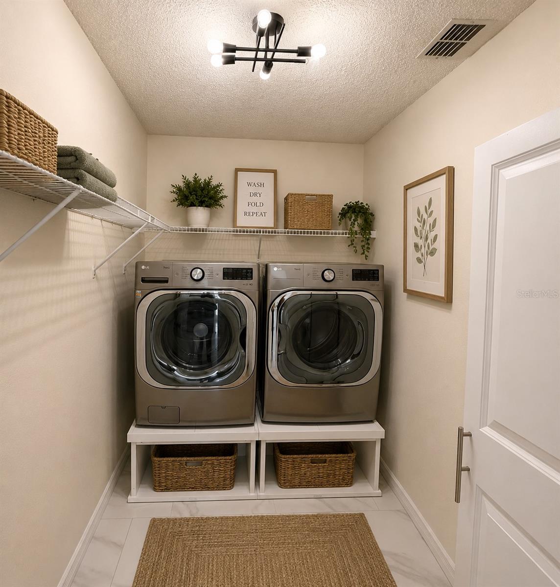 MILL CREEK VILLAGE - Residential Lease