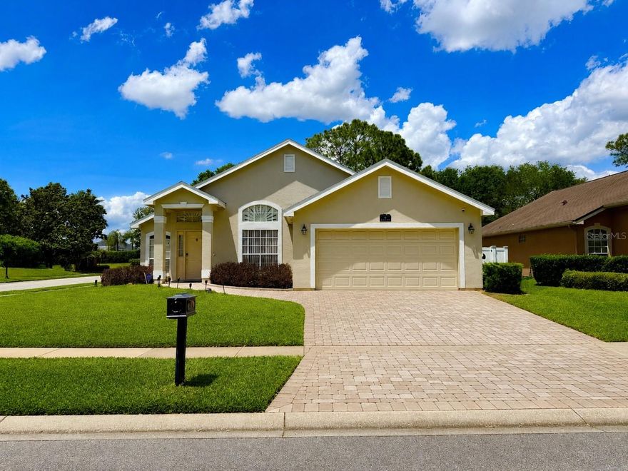 Beautifully updated and move-in ready home located in the highly sought-after gated Wesmere community, known for its tree-lined streets, serene open spaces, and resort-style amenities. This elegant one-story residence sits on a beautifully manicured corner lot and offers the perfect combination of comfort, style, and convenience.
Step inside to a bright, light-filled interior featuring fresh paint, brand-new flooring throughout, and inviting living and dining spaces accented with custom shutters. The spacious family room includes a cozy wood-burning fireplace and opens seamlessly to the kitchen, complete with stainless steel appliances and excellent flow for entertaining.
The oversized primary suite offers a luxurious retreat with a fully renovated bathroom featuring quartz countertops, a large walk-in shower, and a thoughtfully designed California closet. Triple-panel sliding glass doors lead to a panoramic screened-in patio overlooking the private fenced backyard — perfect for relaxing or entertaining year-round.
This home is loaded with upgrades including a brand-new energy-efficient AC system, newer roof, updated plumbing, newer water heater, widened paved driveway, and washer and dryer included for added convenience.
Residents of Wesmere enjoy exceptional amenities including a gated entrance, Olympic-style swimming pool, tennis courts, pickleball courts, basketball courts, playgrounds, walking paths, and beautifully maintained common areas. Conveniently located near top-rated schools, shopping, dining, major highways, and everyday conveniences.
A rare opportunity to lease a beautifully maintained home in one of the area’s most desirable communities. Home is virtually staged.
