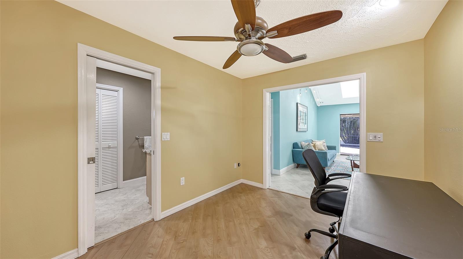 FOREST LAKES SOUTH - Residential