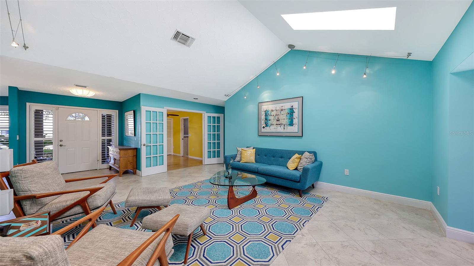 FOREST LAKES SOUTH - Residential