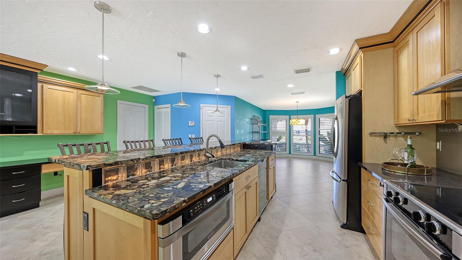 FOREST LAKES SOUTH - Residential