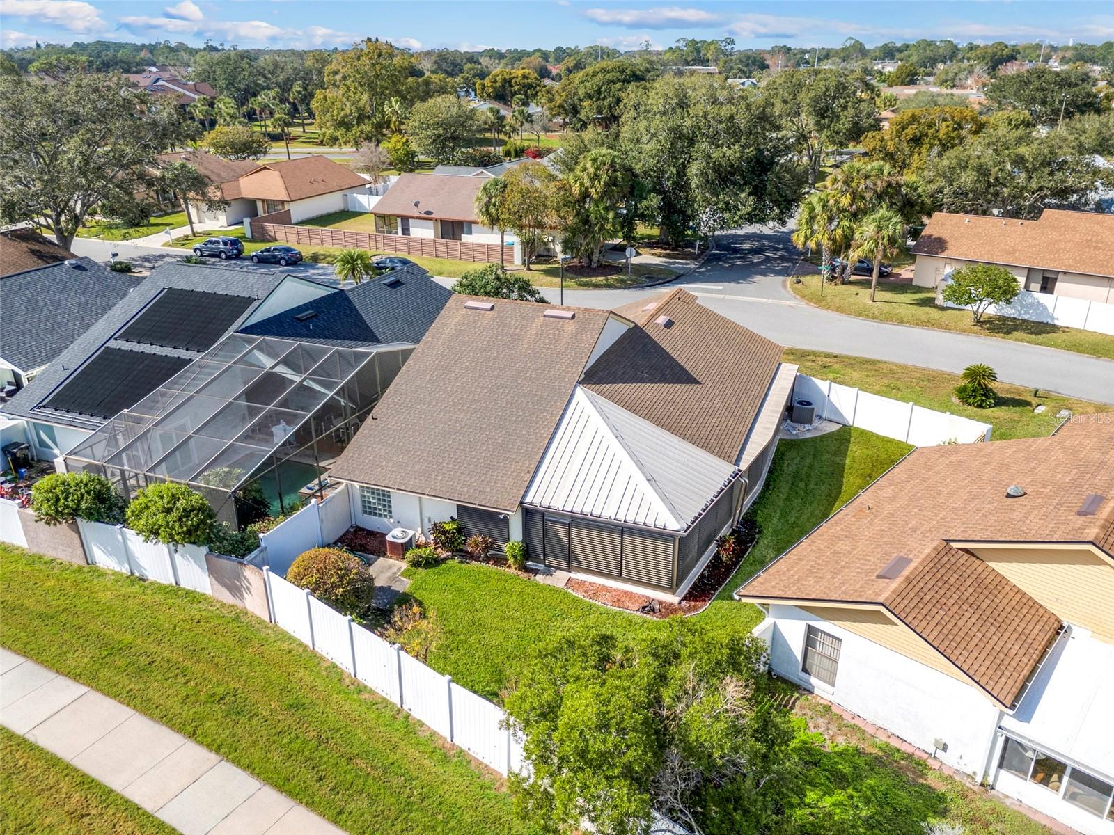 AUTUMN GREEN VILLAGE - Residential