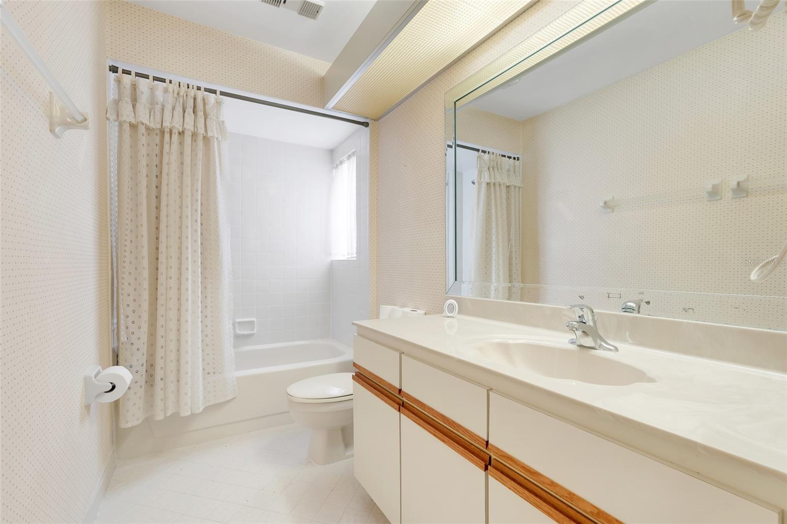 AUTUMN GREEN VILLAGE - Residential