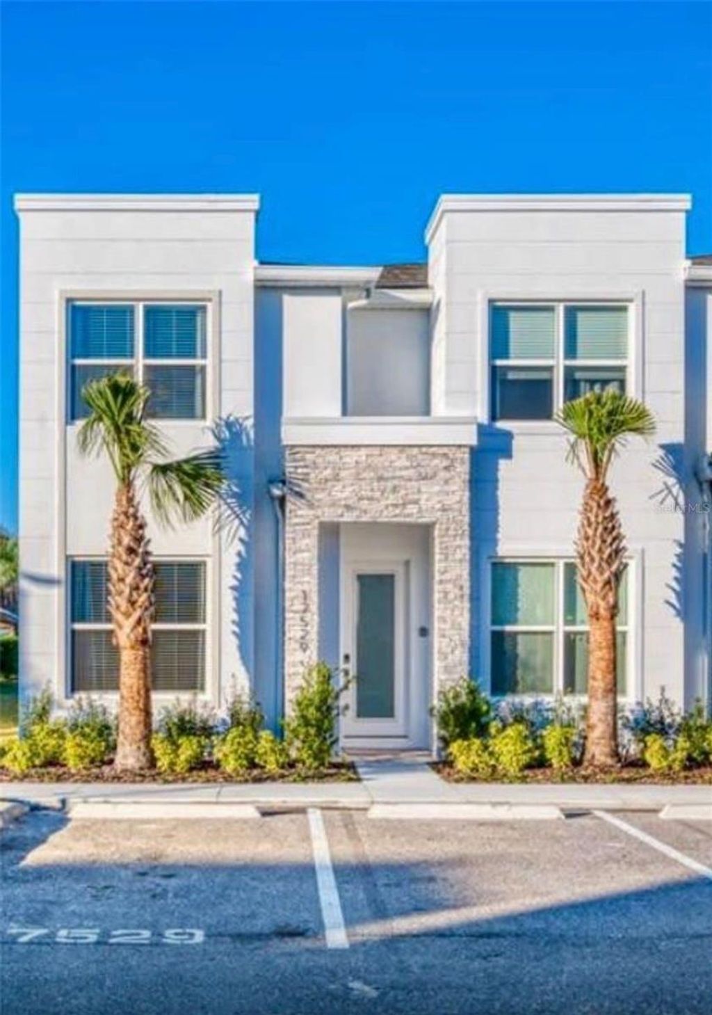 Photo of 17529 Hidden Forest Dr, Clermont, FL 34714 (MLS # S5143657)