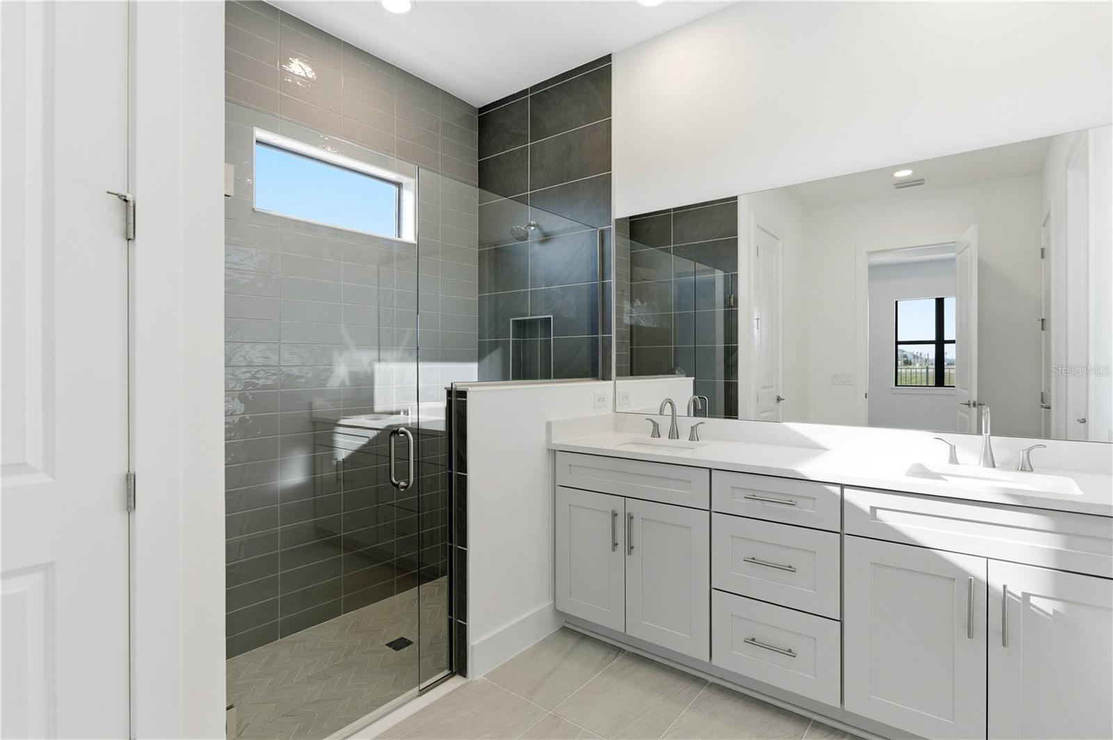 OAKBEND AT WELLEN PARK - Residential