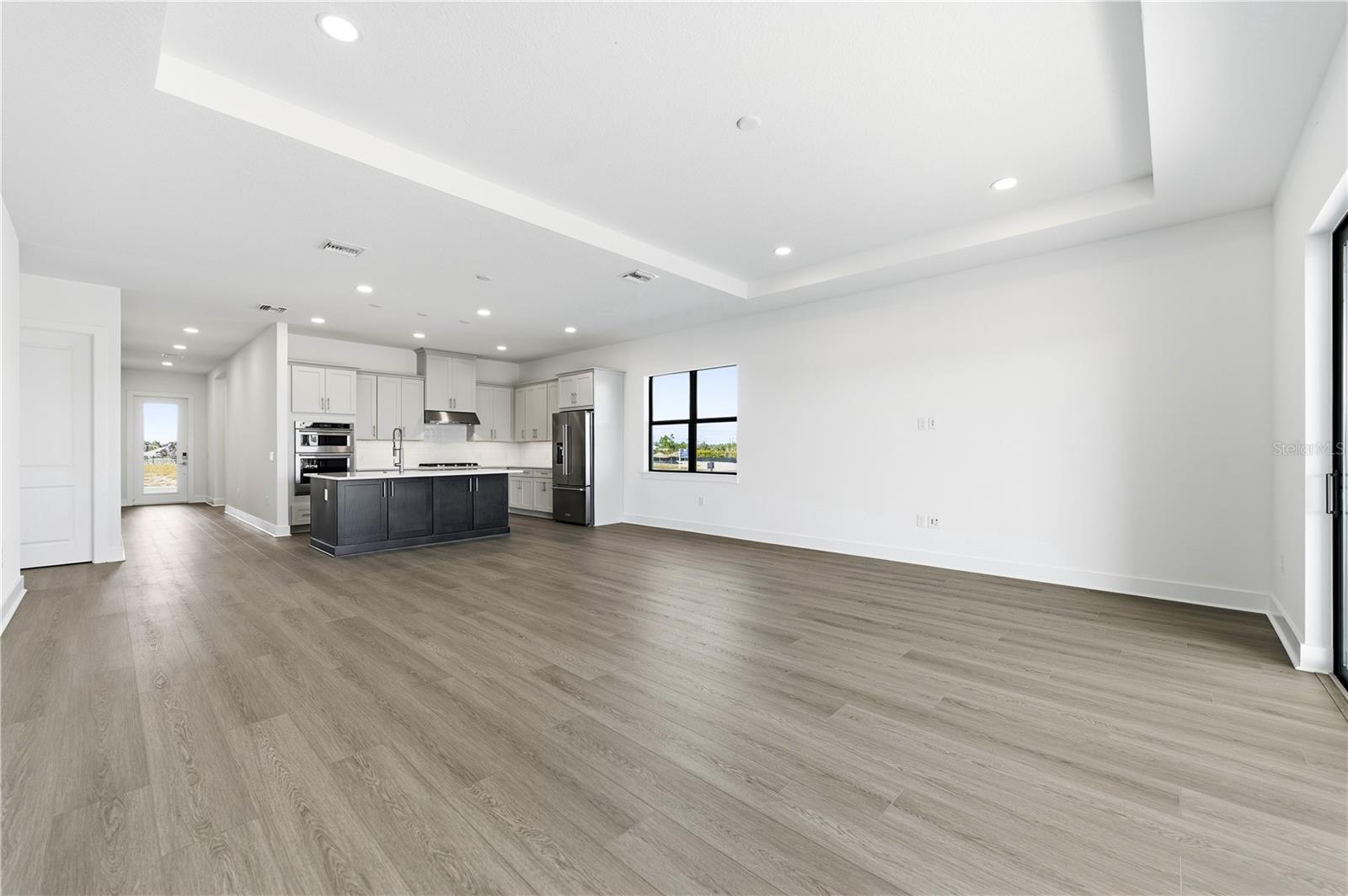 OAKBEND AT WELLEN PARK - Residential