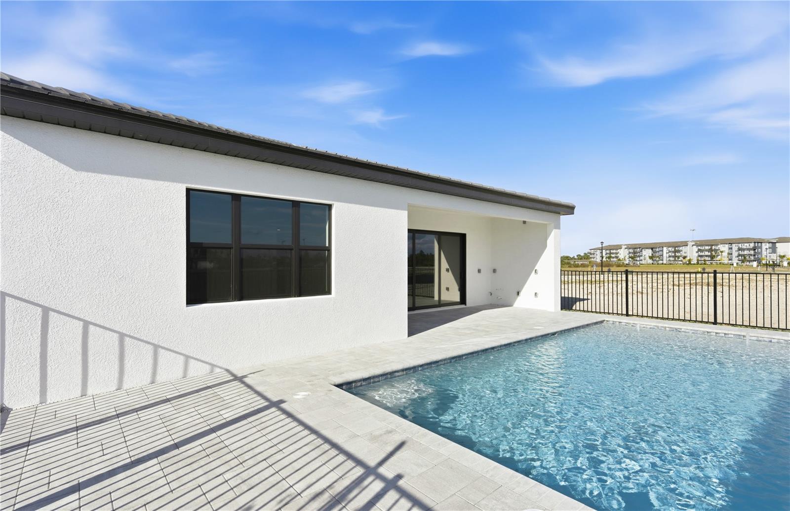 OAKBEND AT WELLEN PARK - Residential