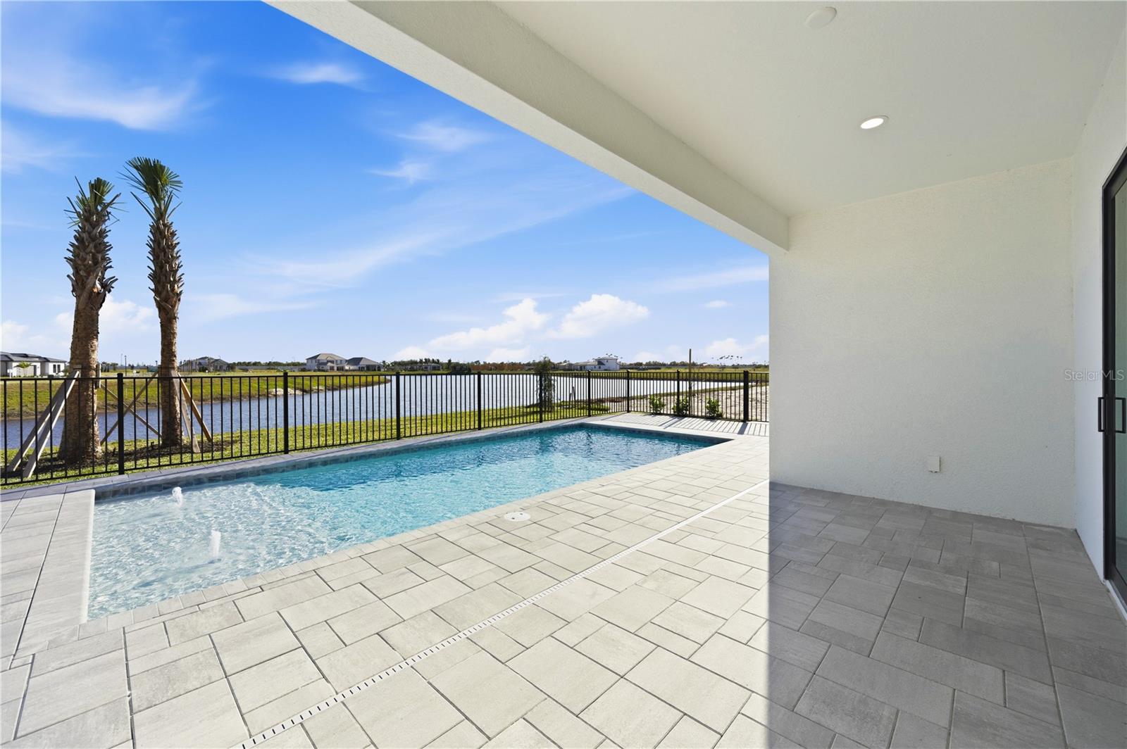 OAKBEND AT WELLEN PARK - Residential