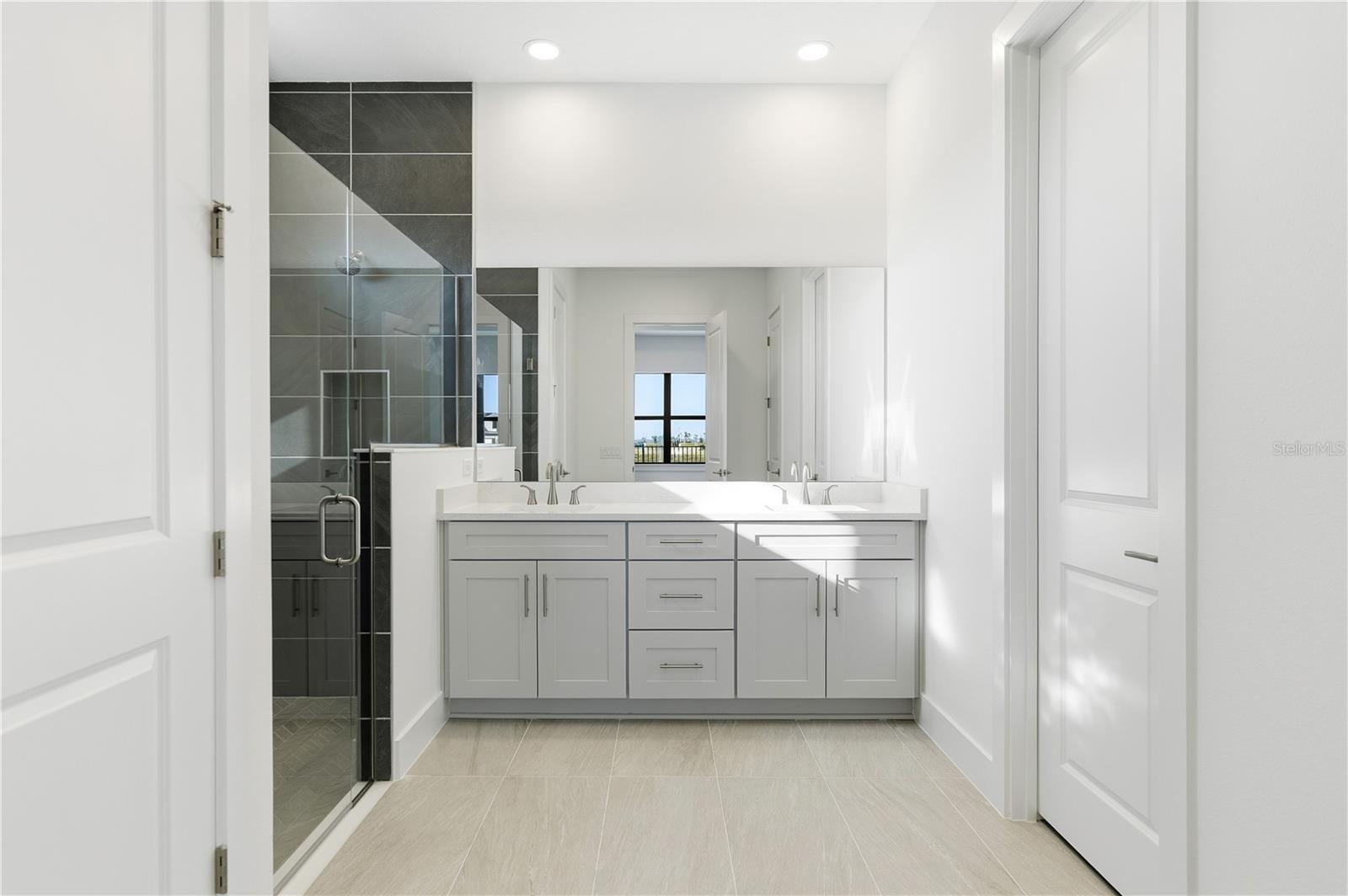 OAKBEND AT WELLEN PARK - Residential