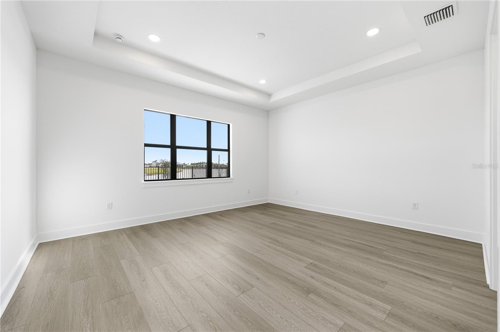 OAKBEND AT WELLEN PARK - Residential