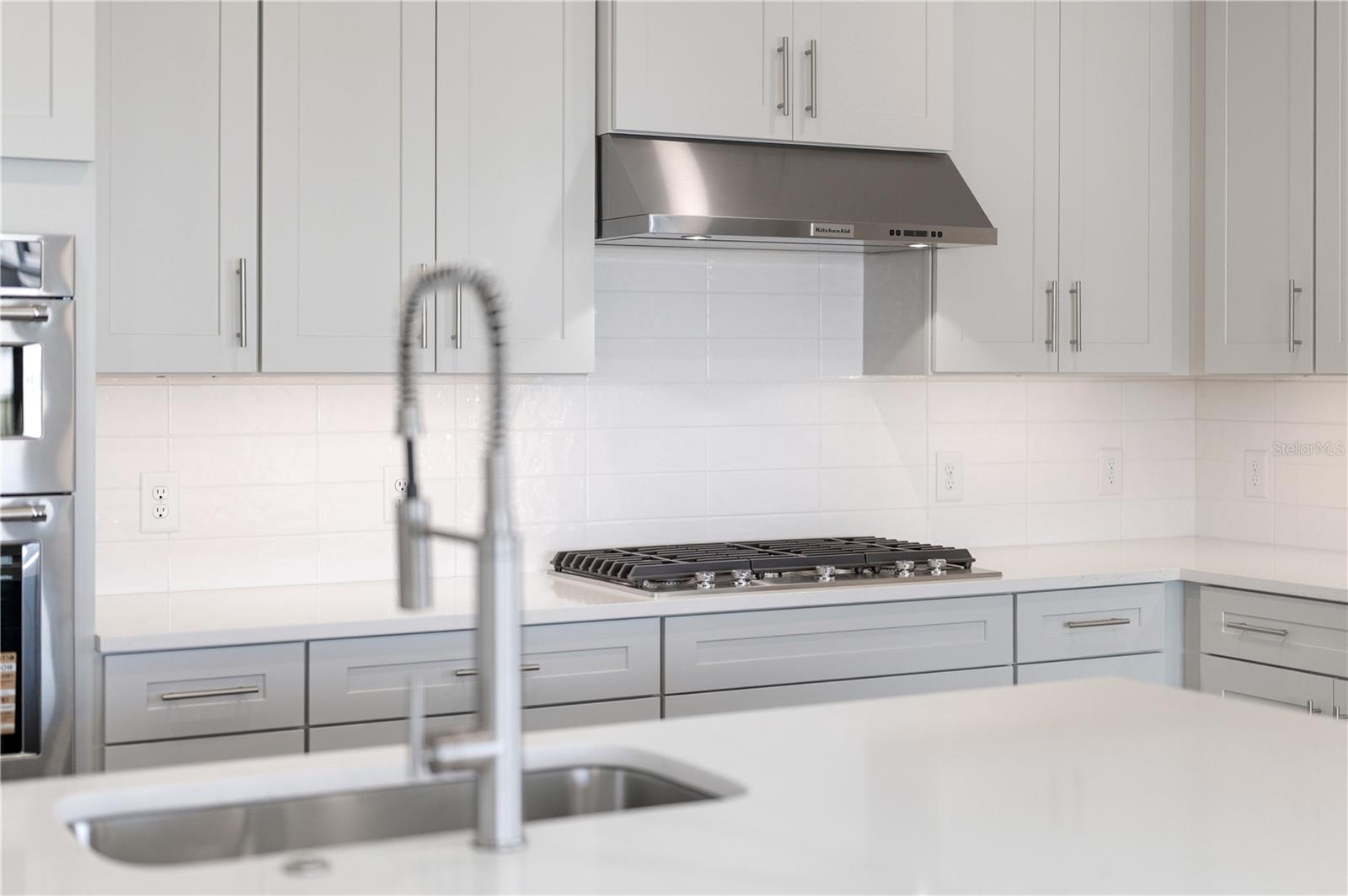 OAKBEND AT WELLEN PARK - Residential