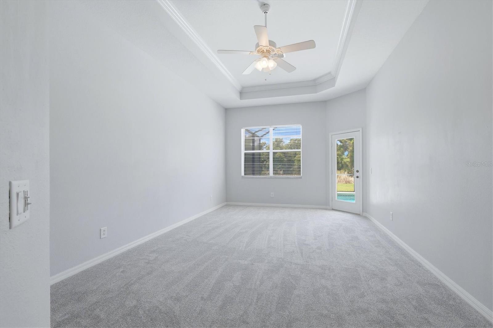 COUNTRY MEADOWS - Residential