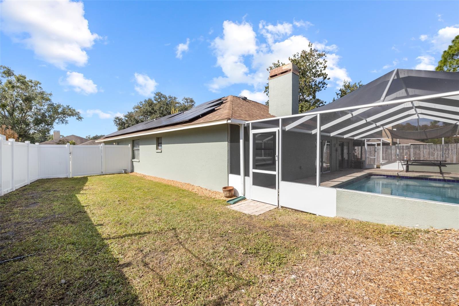 PINE LAKE - Residential