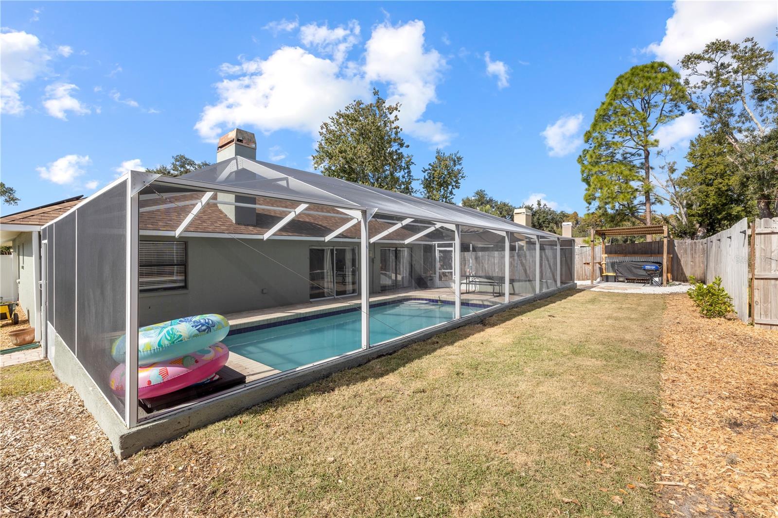 PINE LAKE - Residential