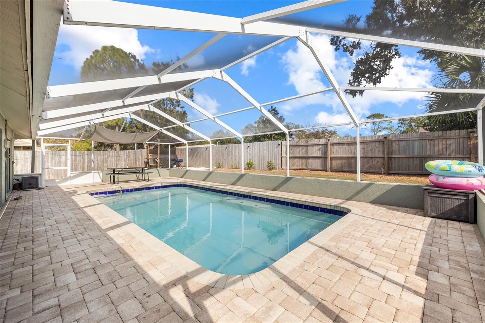 PINE LAKE - Residential