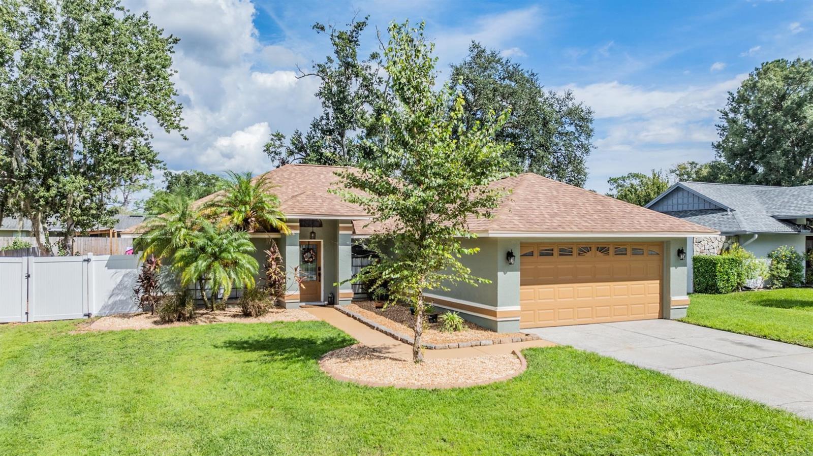 PINE LAKE - Residential