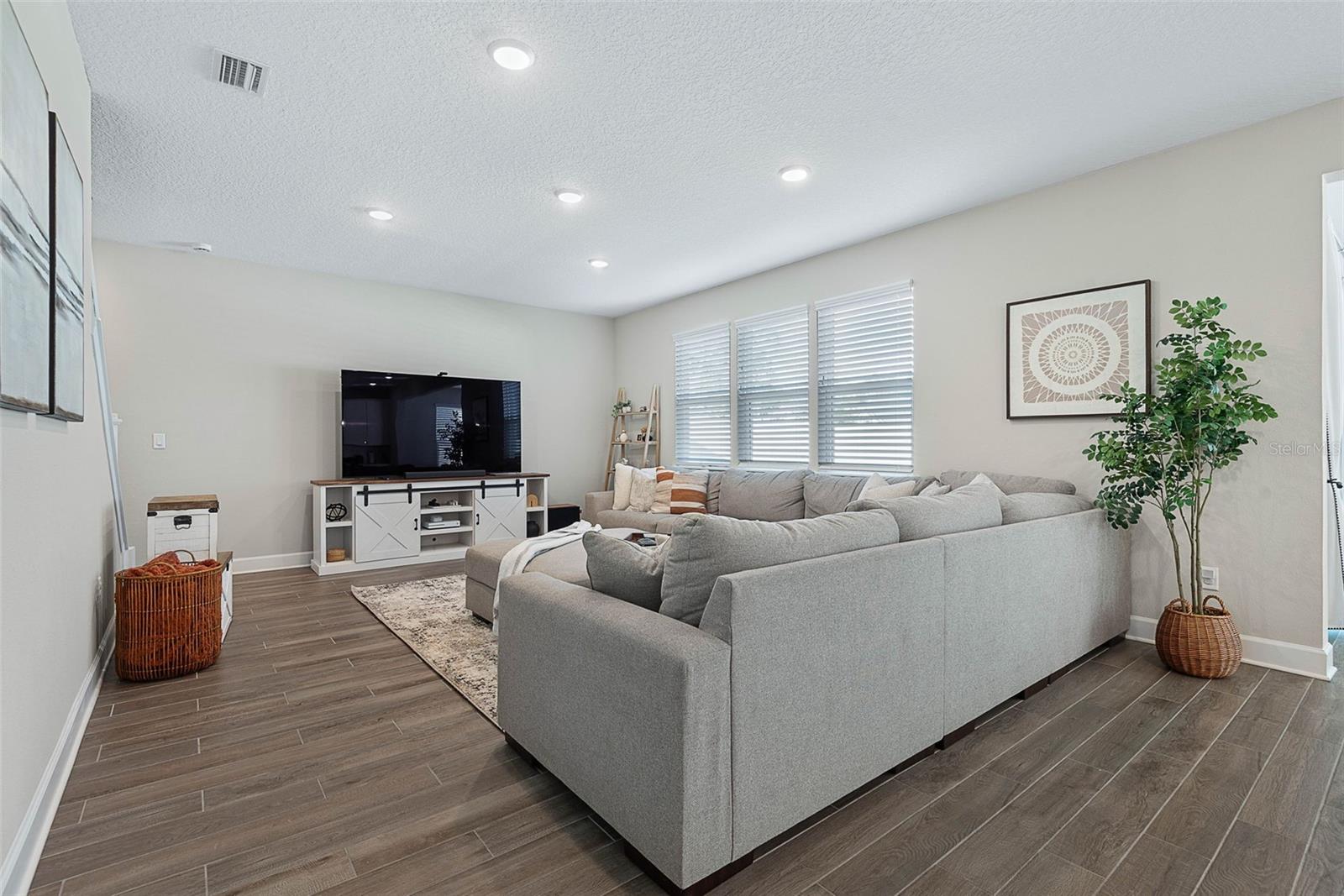 BEACHWALK - Residential