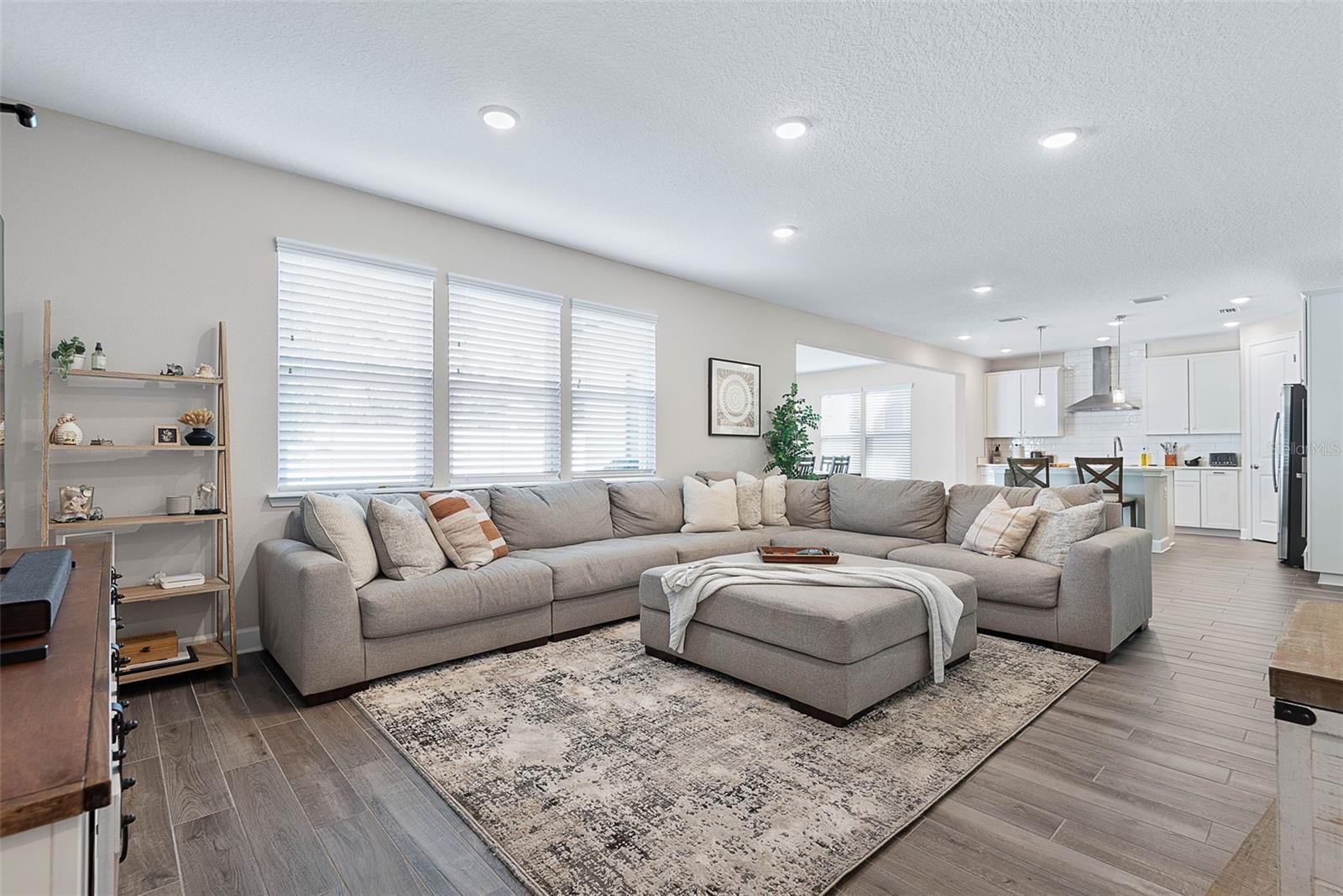 BEACHWALK - Residential