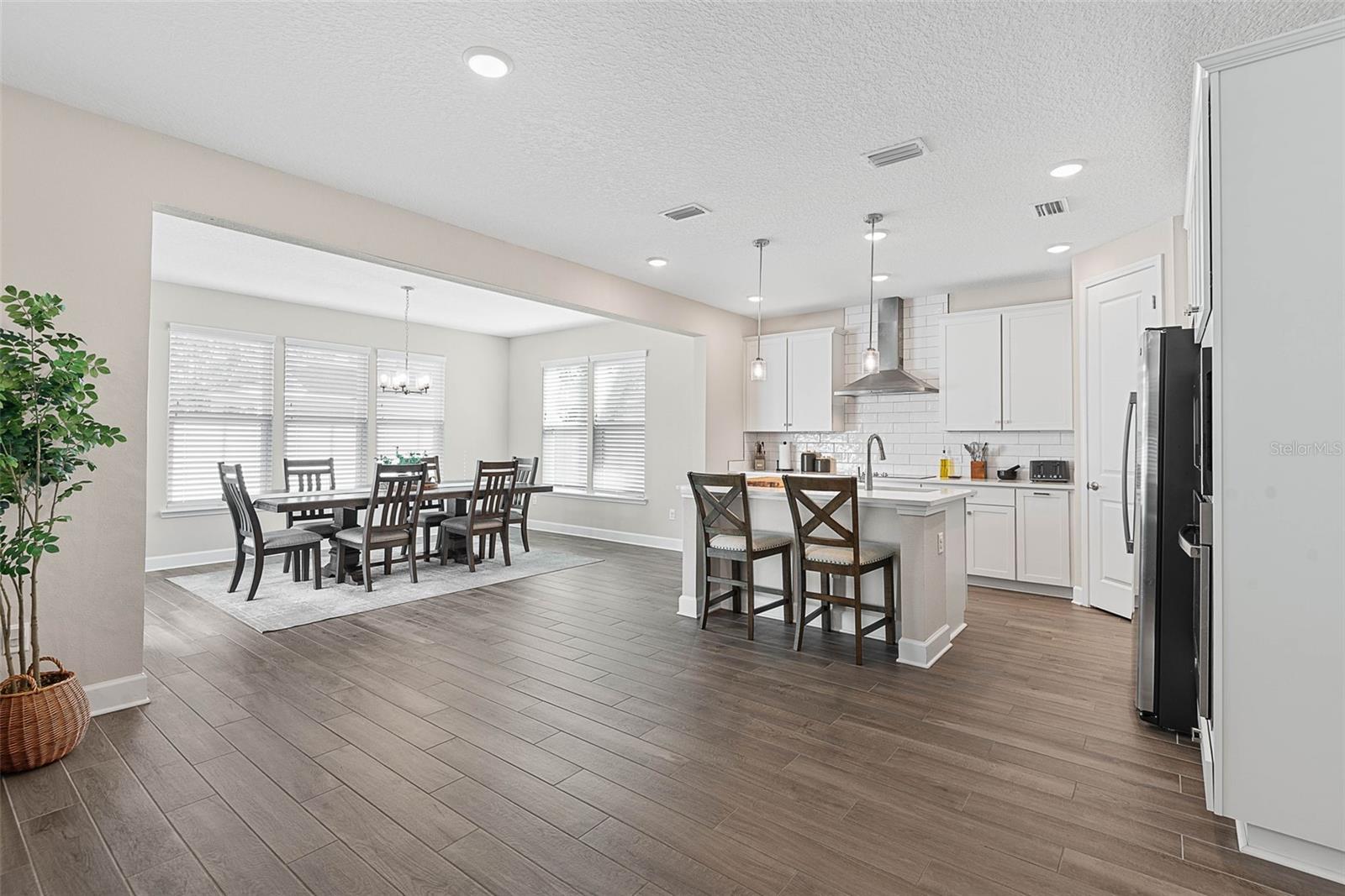 BEACHWALK - Residential