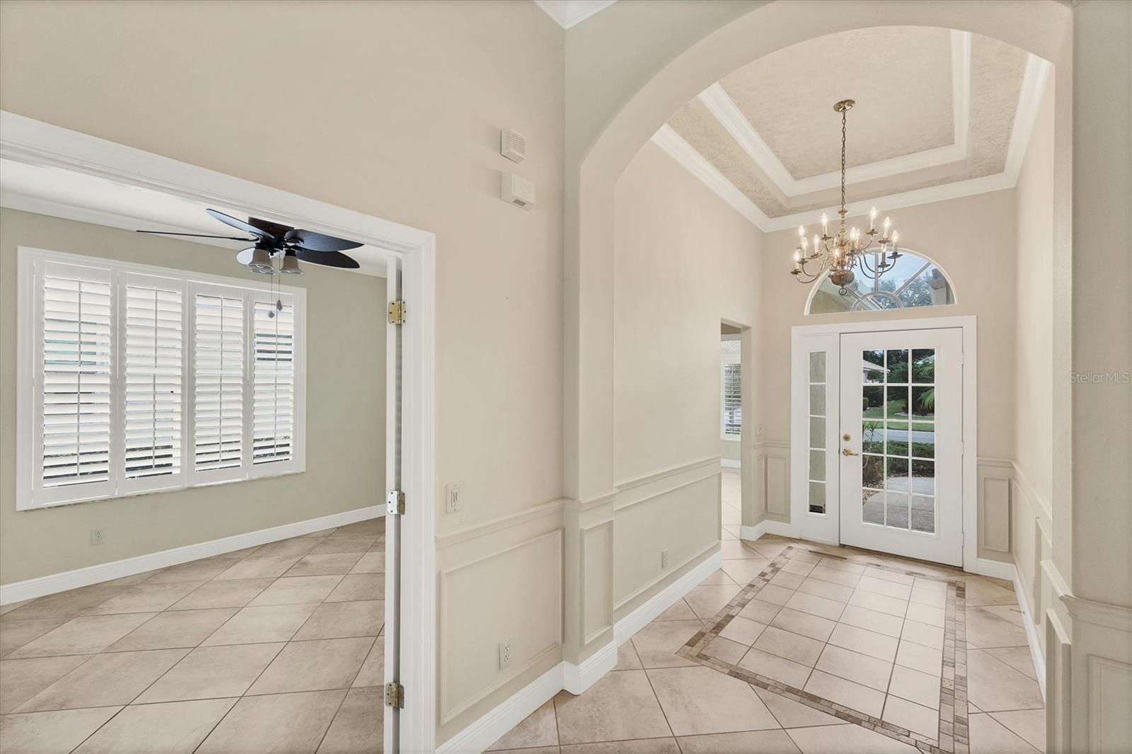 PELICAN POINTE GOLF & COUNTRY CLUB - Residential