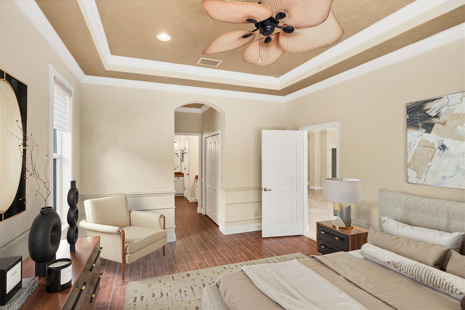 PELICAN POINTE GOLF & COUNTRY CLUB - Residential