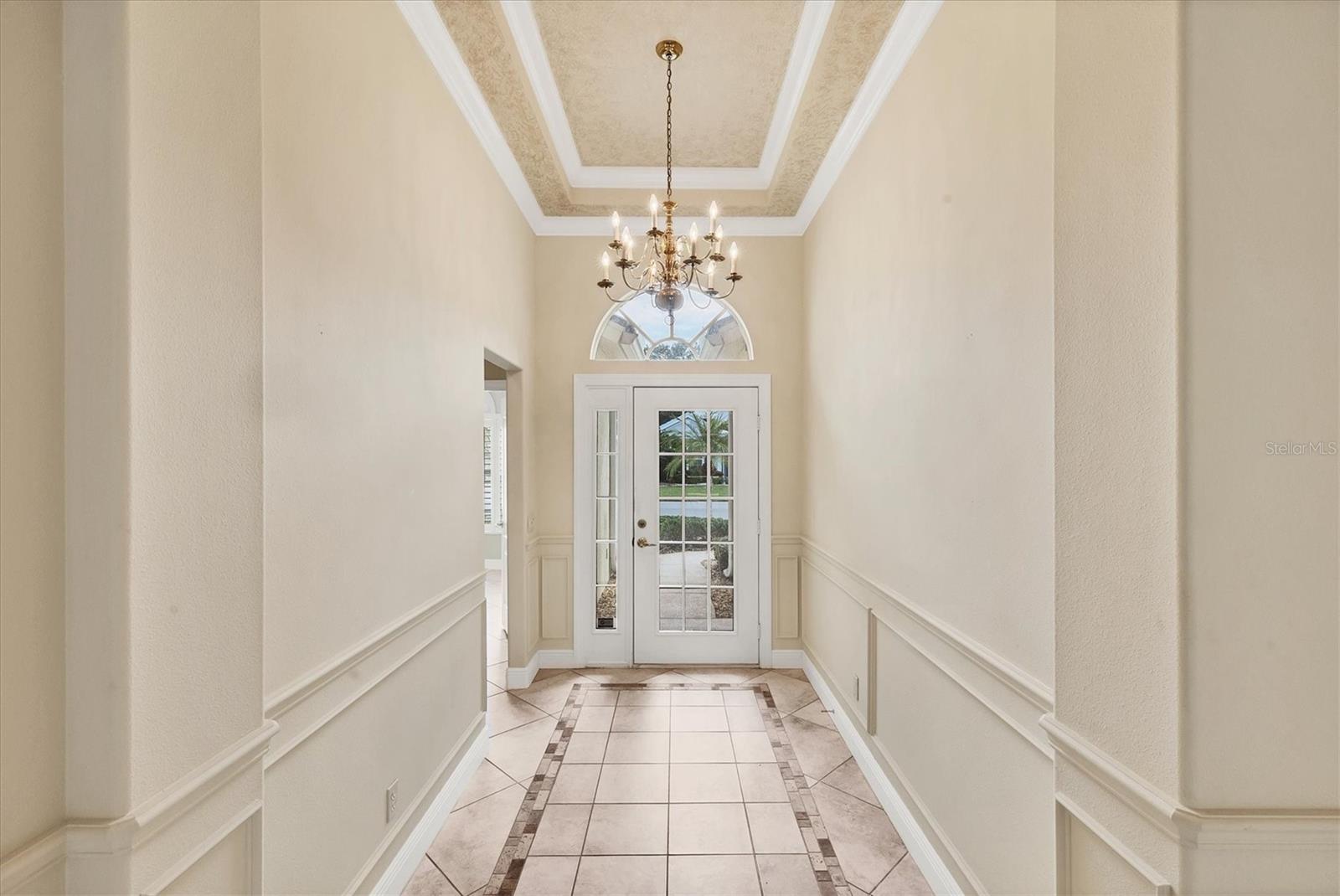 PELICAN POINTE GOLF & COUNTRY CLUB - Residential