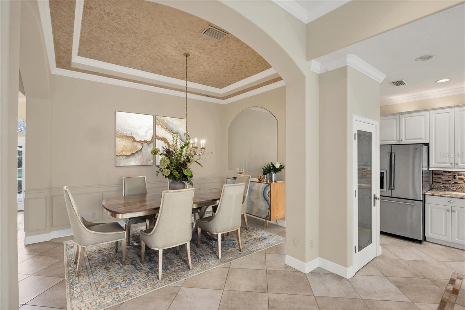 PELICAN POINTE GOLF & COUNTRY CLUB - Residential