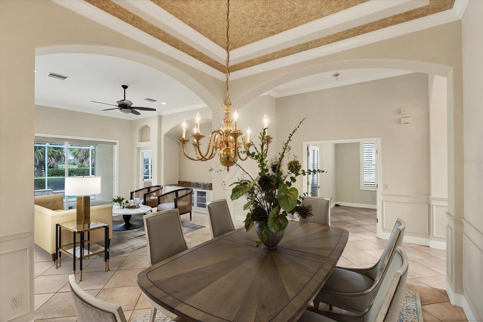 PELICAN POINTE GOLF & COUNTRY CLUB - Residential