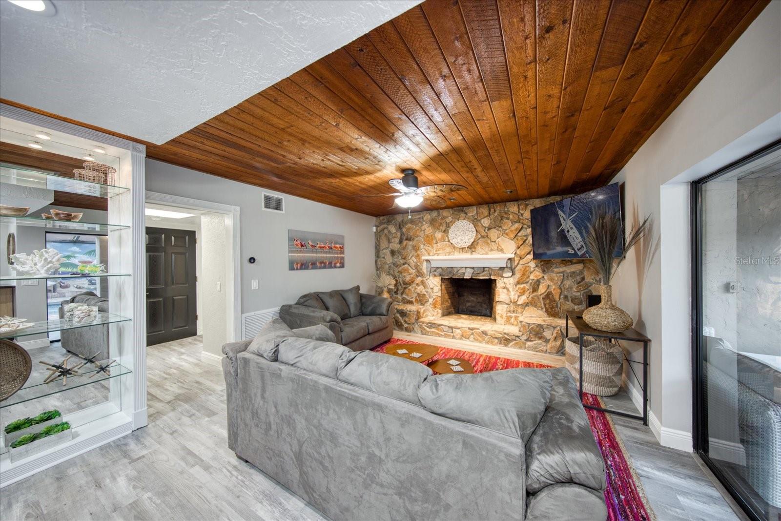 OAK FOREST - Residential