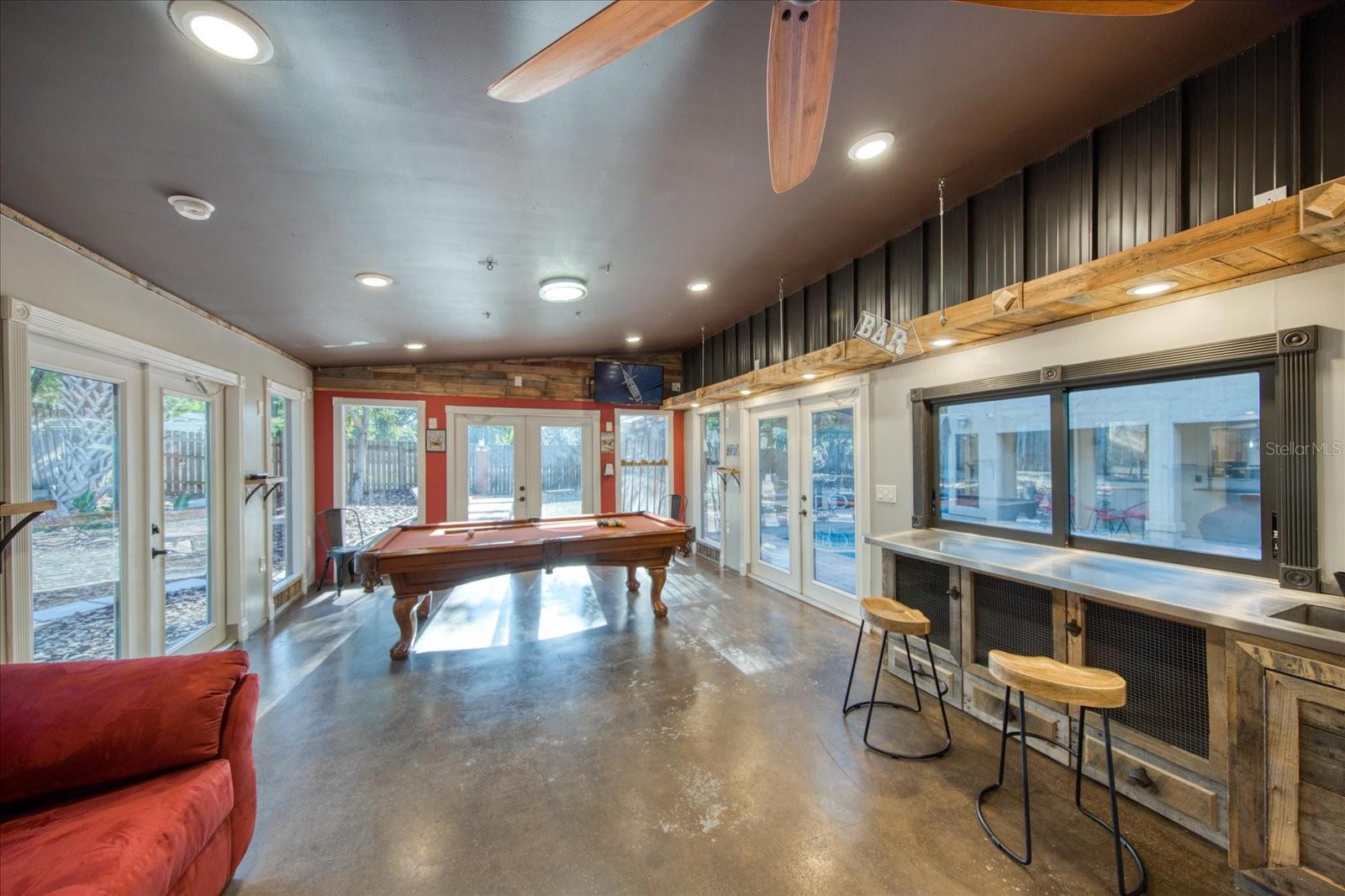 OAK FOREST - Residential